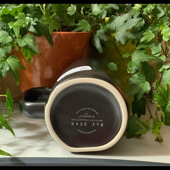 Rae Dunn Halloween Mug - Picture 6 of 7